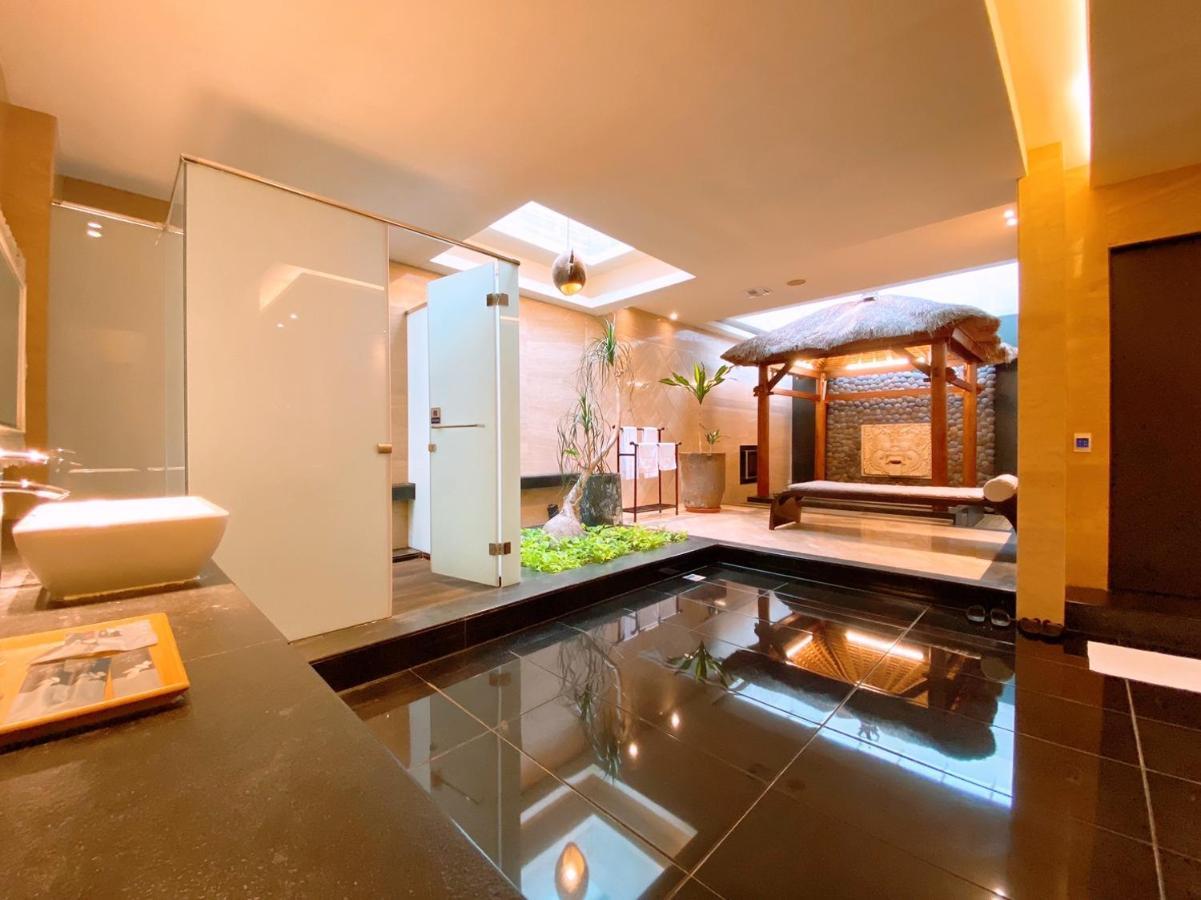 Orient Luxury Villa Motel Huwei Екстер'єр фото