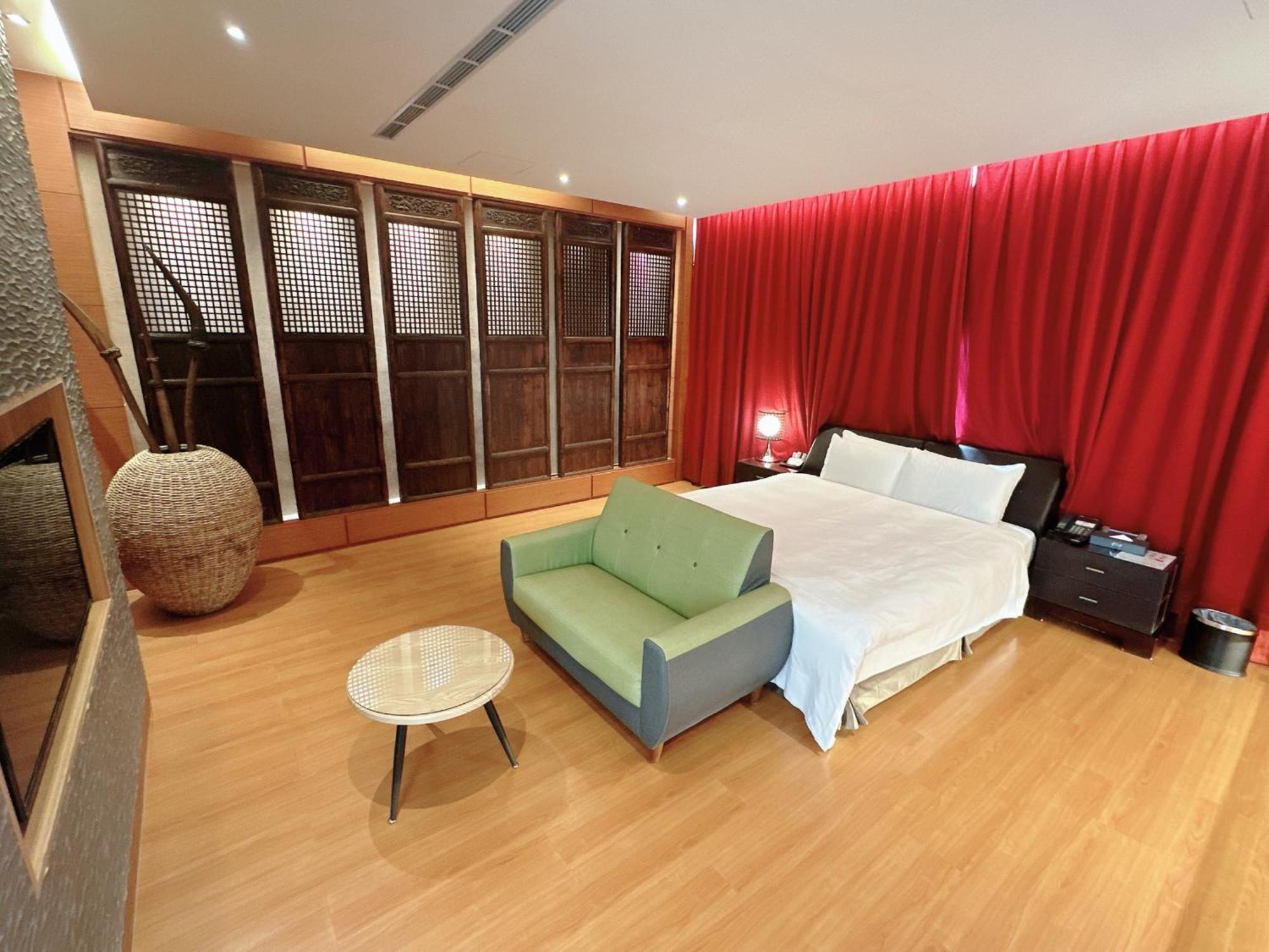 Orient Luxury Villa Motel Huwei Екстер'єр фото