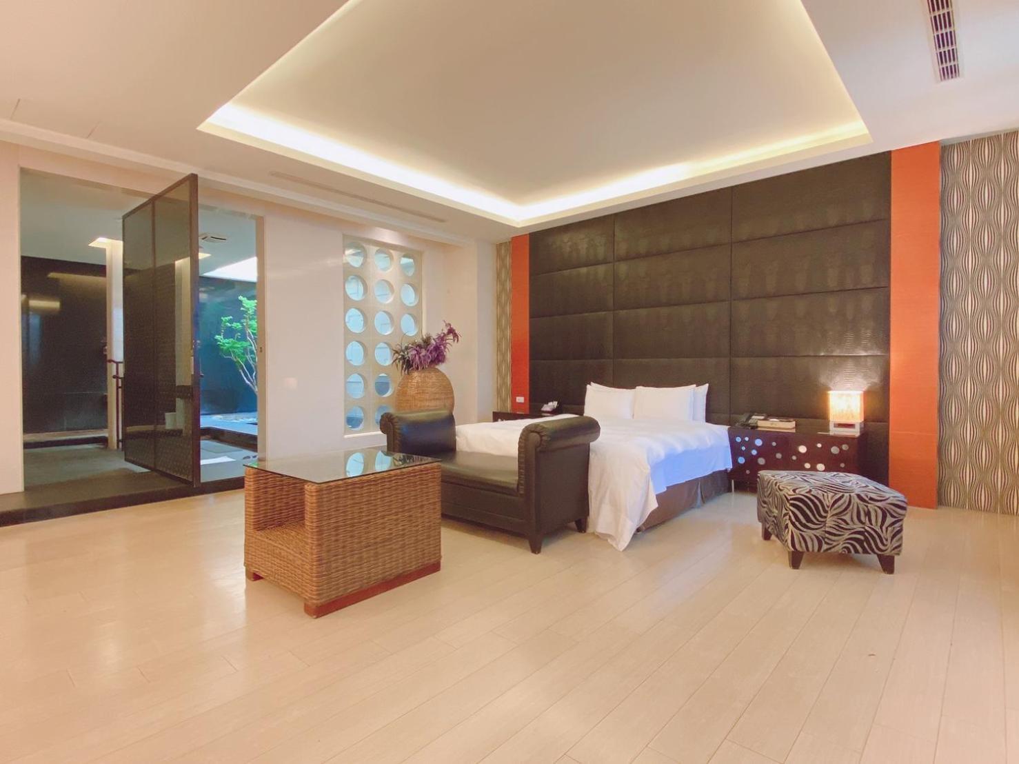 Orient Luxury Villa Motel Huwei Екстер'єр фото