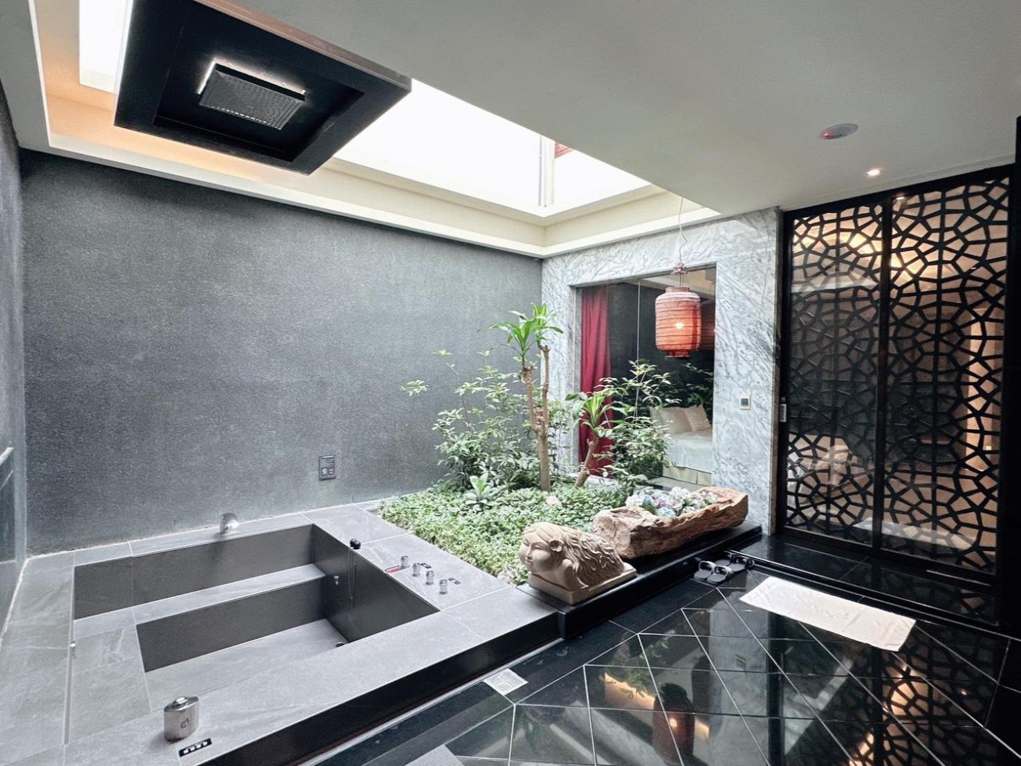 Orient Luxury Villa Motel Huwei Екстер'єр фото