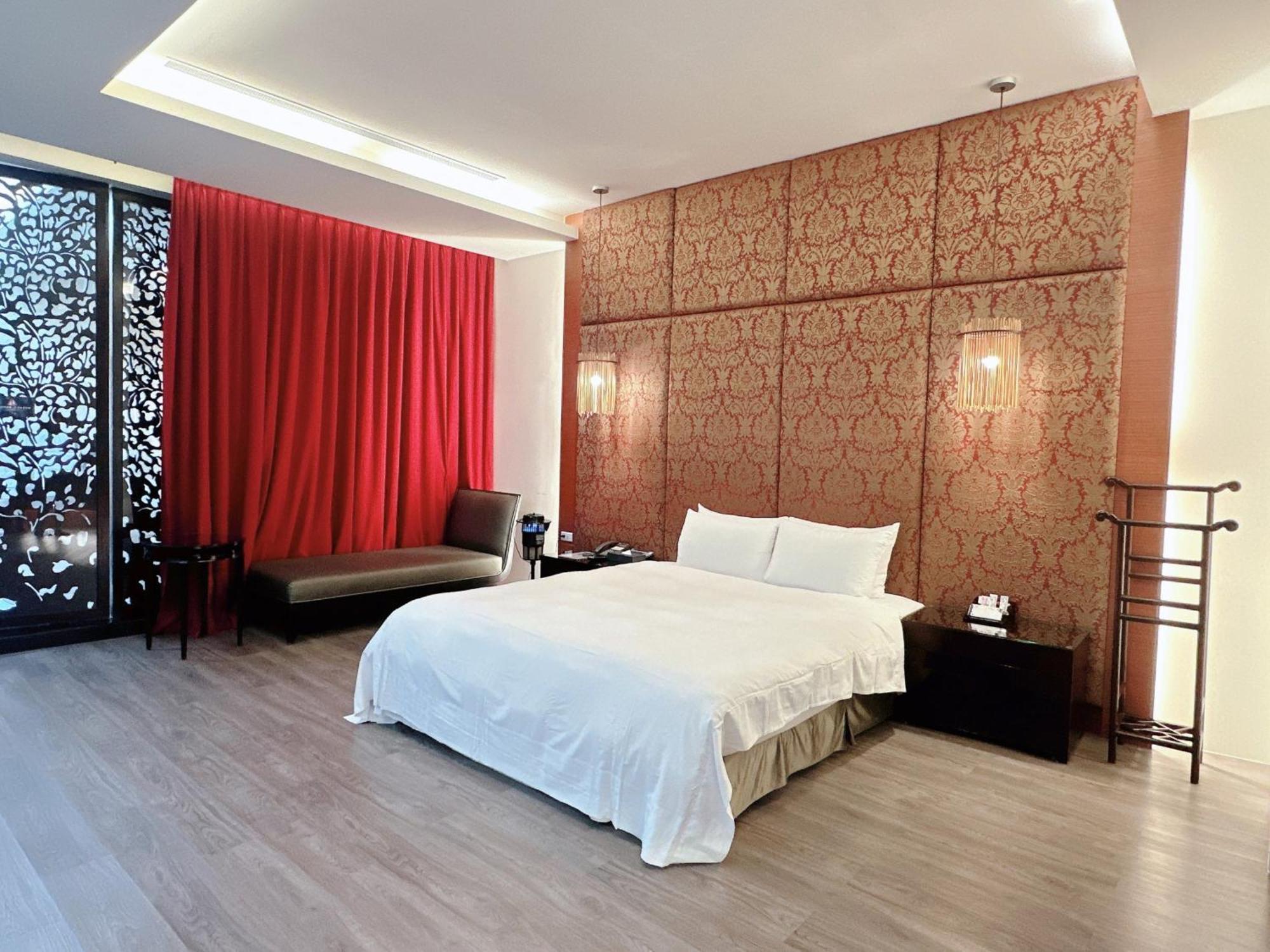 Orient Luxury Villa Motel Huwei Екстер'єр фото