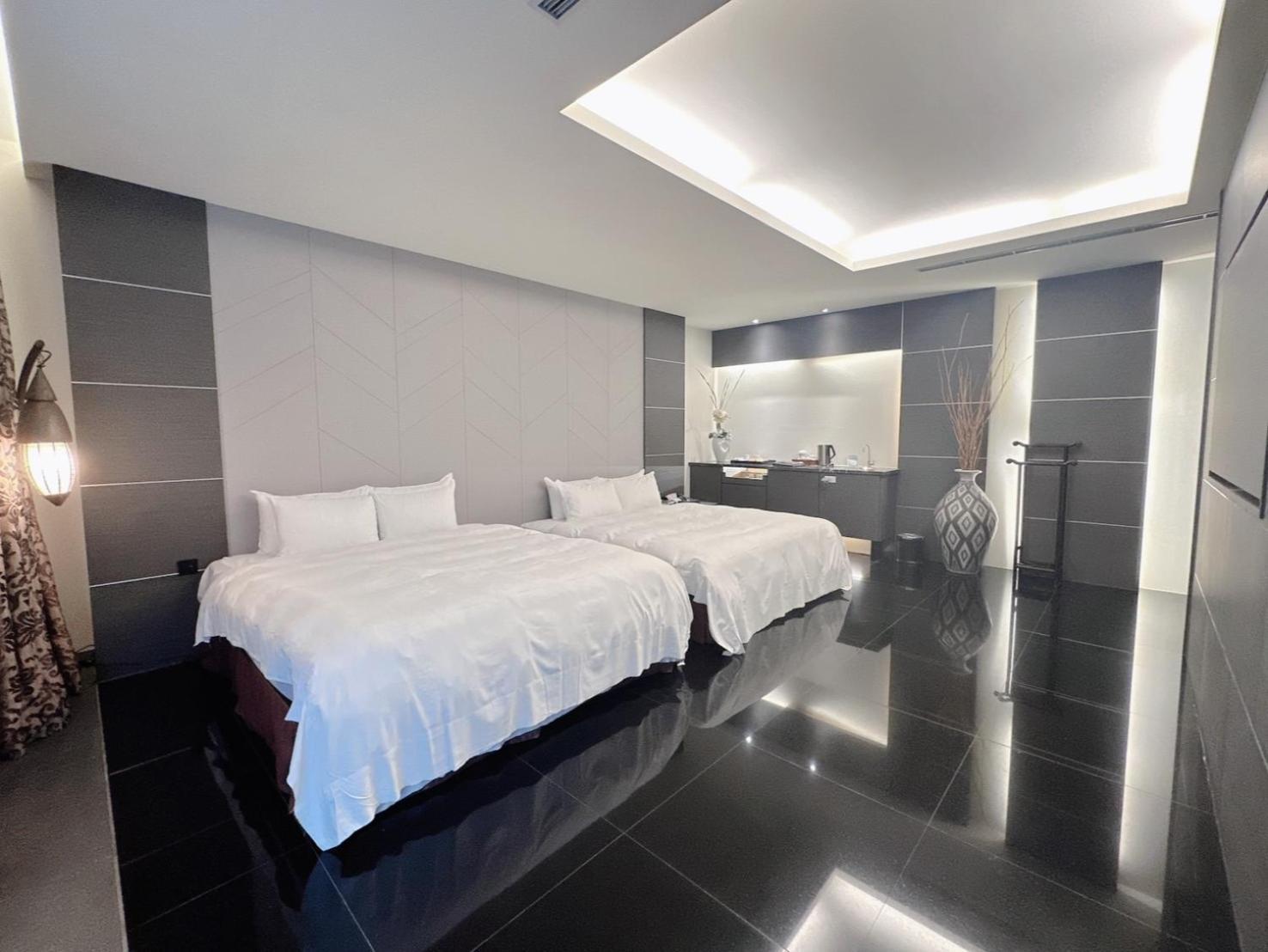 Orient Luxury Villa Motel Huwei Екстер'єр фото